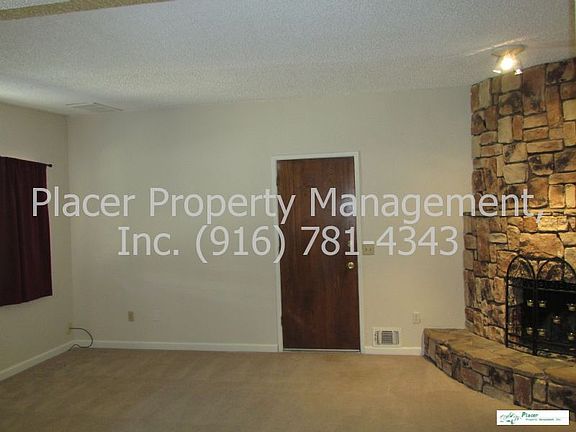 4th image of 1048 Treasure Ln