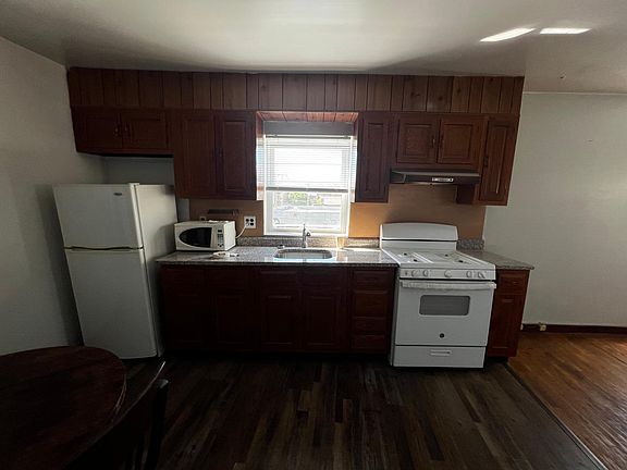 4th image of 1744 S 2nd St Floor 3