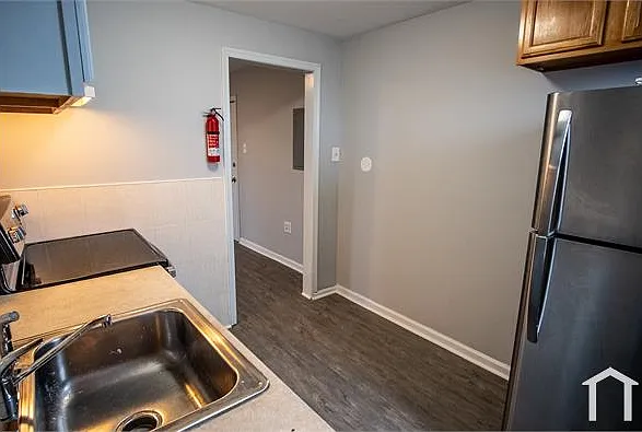 1 bed, $950 — Photo 2