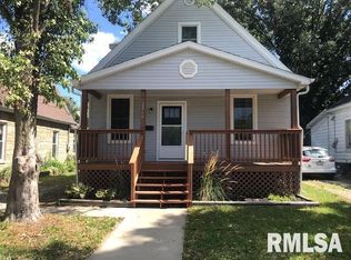 2016 N 16th St, Springfield, IL 62702