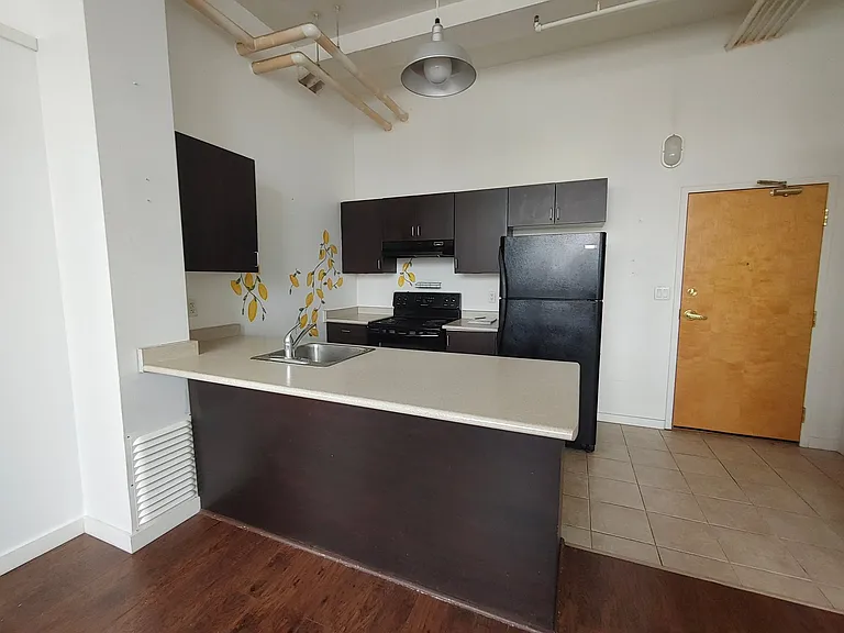 35 Water St S #211 — Photo 15