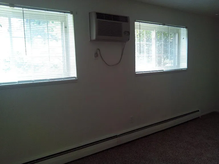 4745-4747 4749 4751 Oberlin Avenue Lorain Oh #4405 — Photo 9