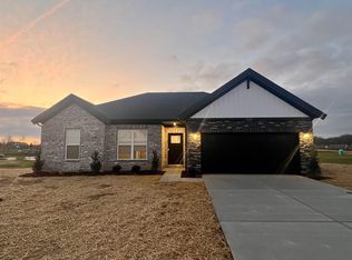 608 Hickory Wood Ct, Henderson, KY 42420