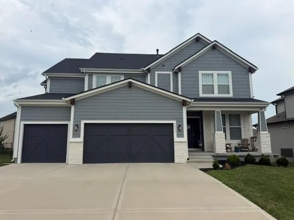 5837 Belmont Dr, Shawnee, KS 66226