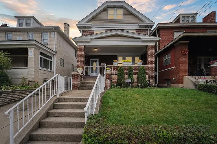 6 bed, 2.5 bath, 1875 sqft, $5,500 — Photo 2