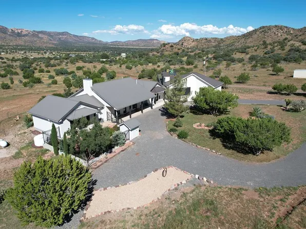 119 Silver Hill Dr, Fort Davis, TX 79734