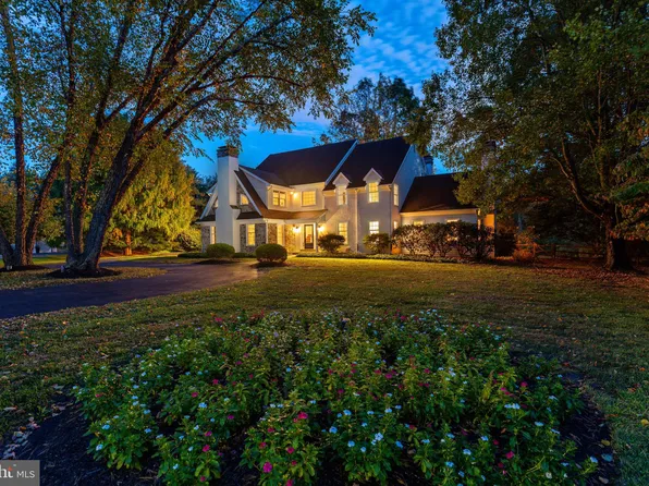 900 Gladestry Ln, Lower Gwynedd, PA 19002