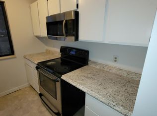2127 Melrose Dr #2127A, Champaign, IL 61820