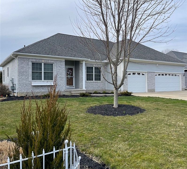 1st image of 8439 Eagle Creek Dr