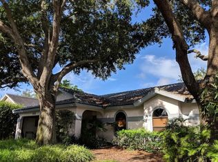 468 Avila Cir NE, Saint Petersburg, FL 33703
