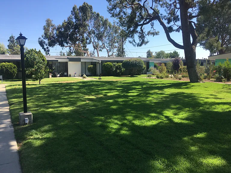 Bonita Terrace Apartments — Photo 13