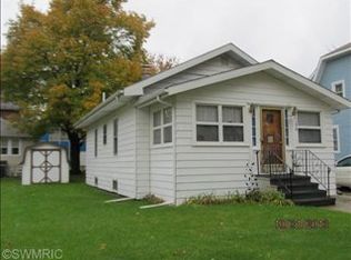 1318 Lay Blvd, Kalamazoo, MI 49001