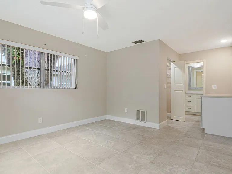 2958 Dundee Dr — Photo 38