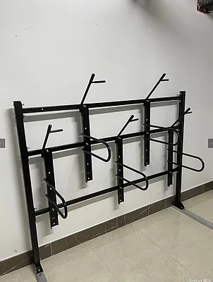 Rented by E Realty International Corp | media 25