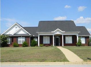 13911 Chase Pointe Ln, Northport, AL 35475