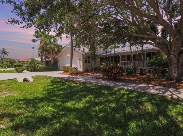 304 Tortuga Dr, Nokomis, FL 34275