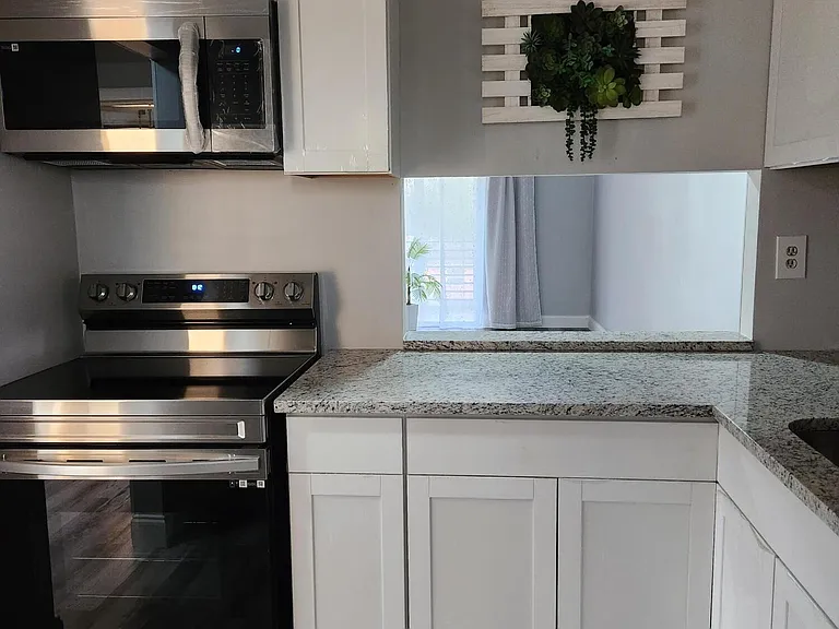 2606 Garden Dr S #304 — Photo 10