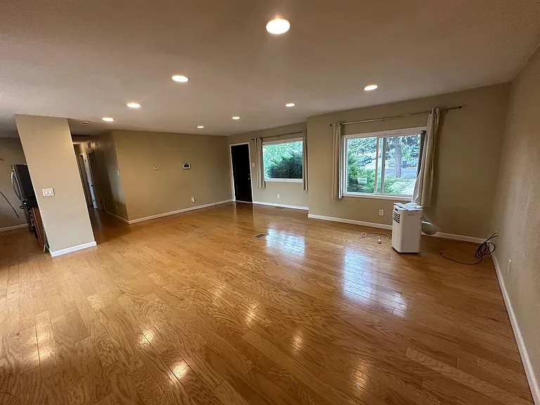 5275 Highline Pl — Photo 3