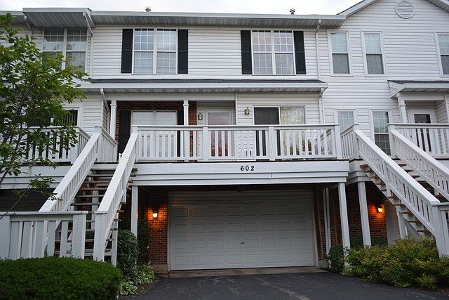 1st image of 602 W Parkside Dr
