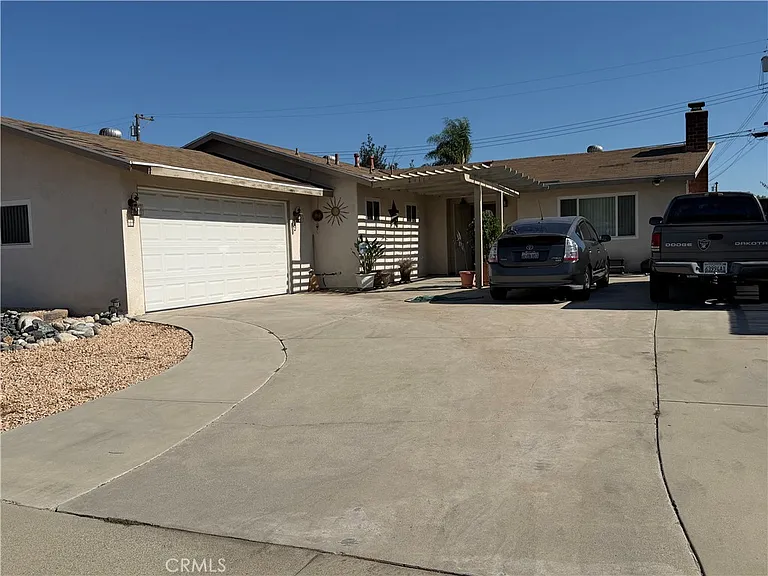 21112 E Brookport St — Photo 1