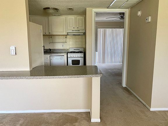 2nd image of 121 Oyster Bay Cir APT 370
