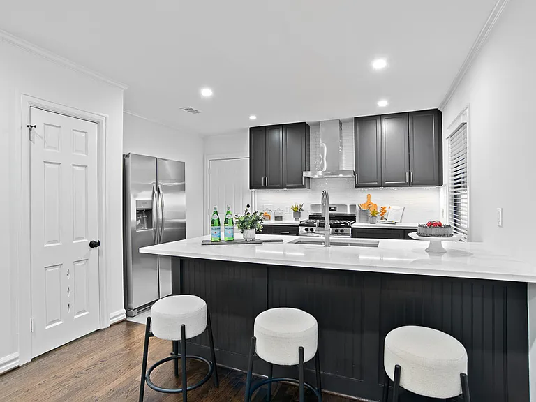 1835 Cedar Crest Blvd — Photo 13