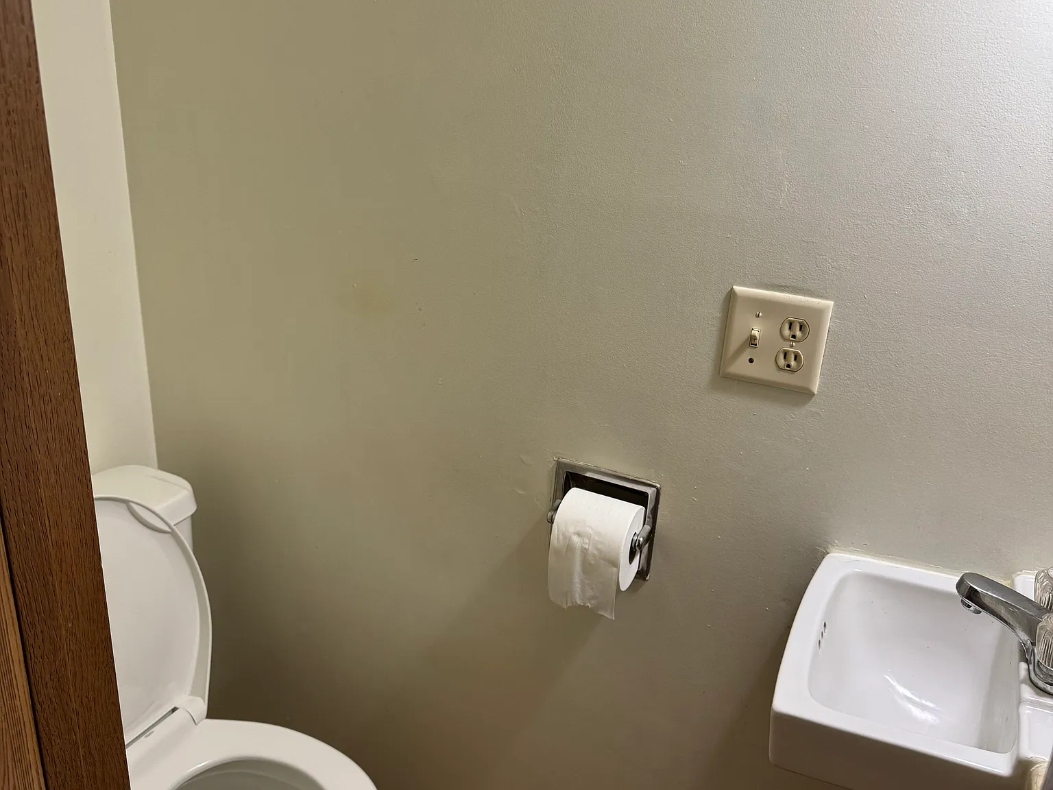 3 bed, 2.5 bath, 1000 sqft, $1,700 — Photo 4