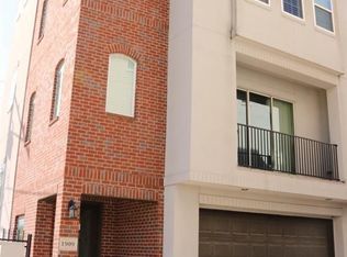 1909 Hickory St, Houston, TX 77007