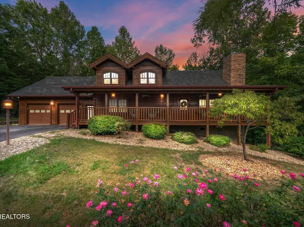2746 Cedar Falls Way, Sevierville, TN 37862