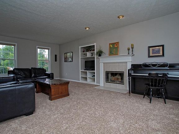 5th image of 10243 Andover Dr