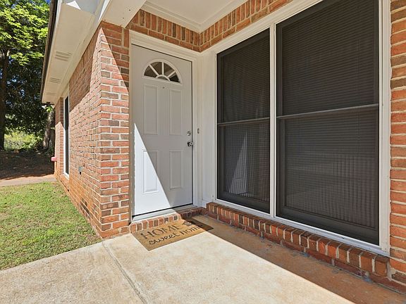 2nd image of 1402 Catherine Dr #A