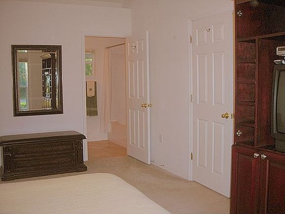 Large Master Room with Walking Closet