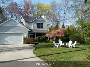 6437 136th Ave, Saugatuck, MI 49453