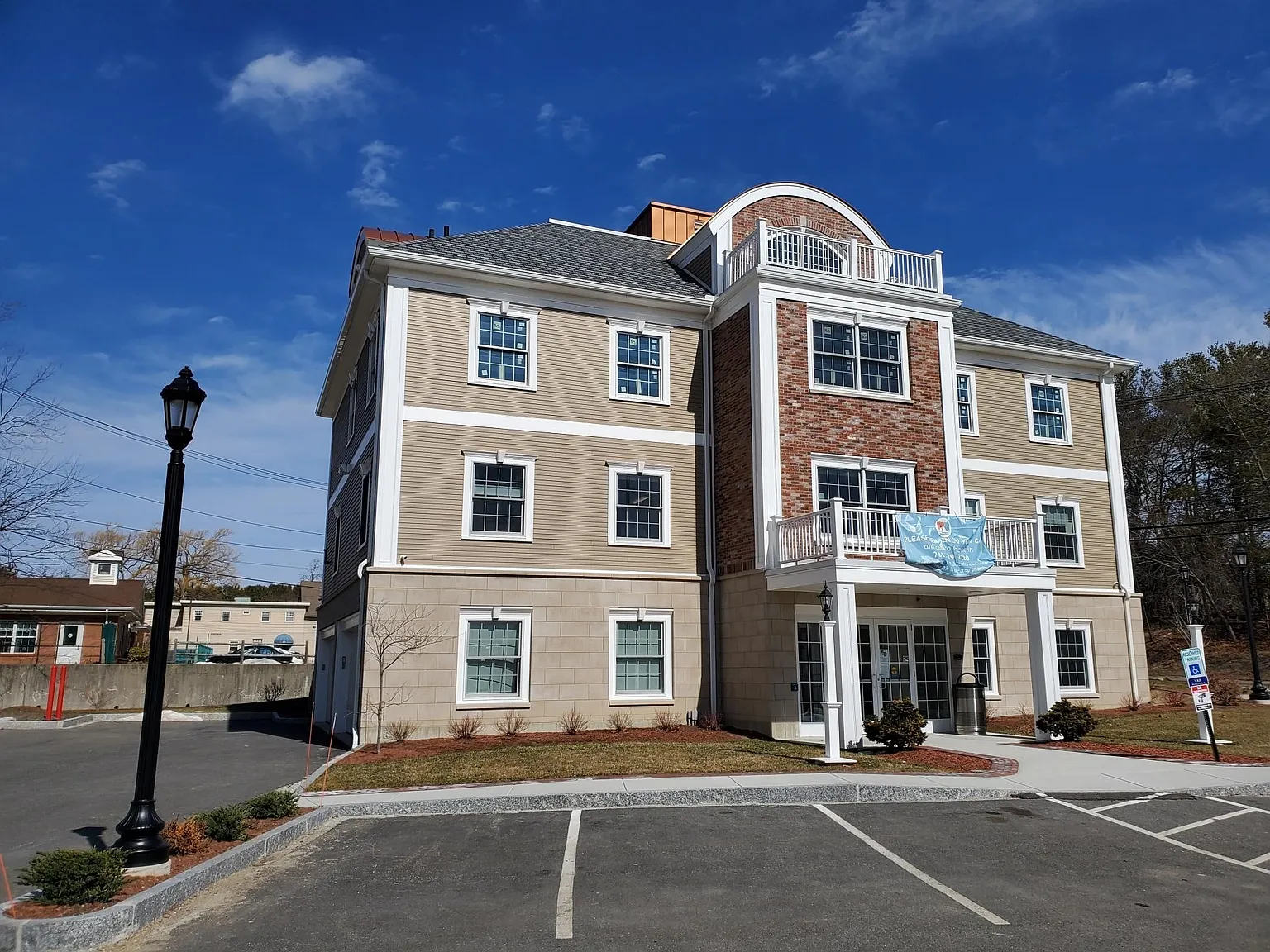 1 bed, 1.5 bath, 1176 sqft, $3,100 — Photo 1