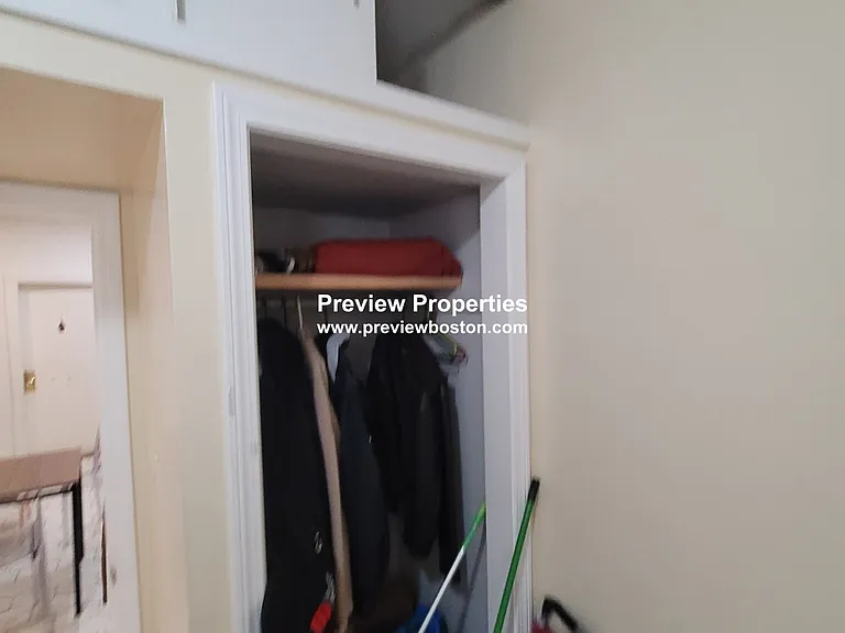 56 Park Vale Ave #9P — Photo 11