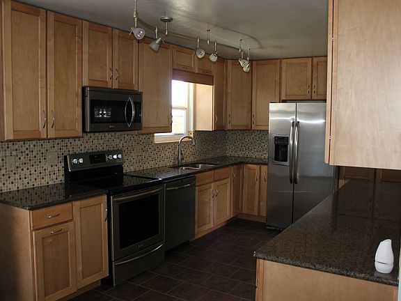 2nd image of 615 Pioneer Ln