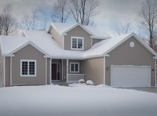 1131 Buster Dr, Kalamazoo, MI 49009