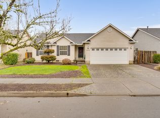 1443 NW Chardonnay Dr, McMinnville, OR 97128
