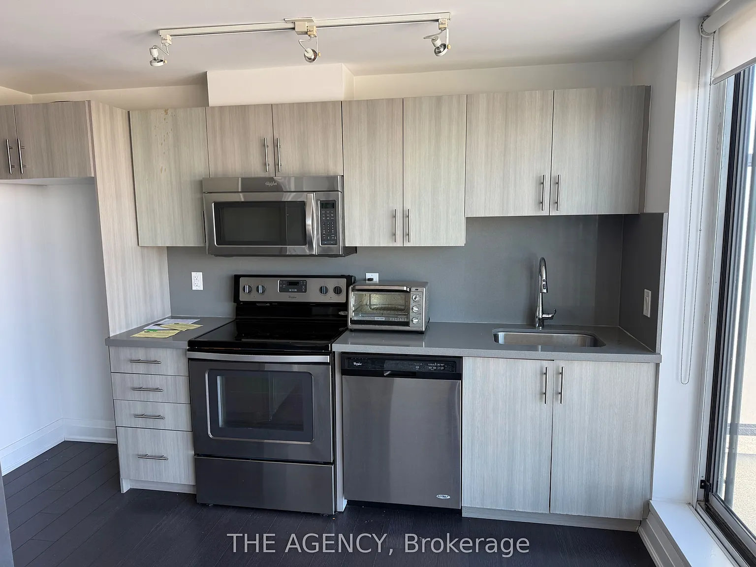 3 bed, $2,600 — Photo 4