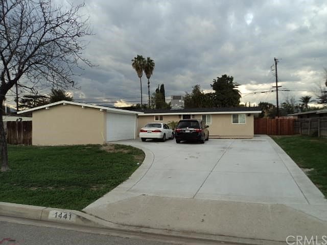 1st image of 1441 E Sunset Hill Dr
