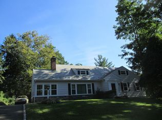 6 Robin Hood Rd, Summit, NJ 07901