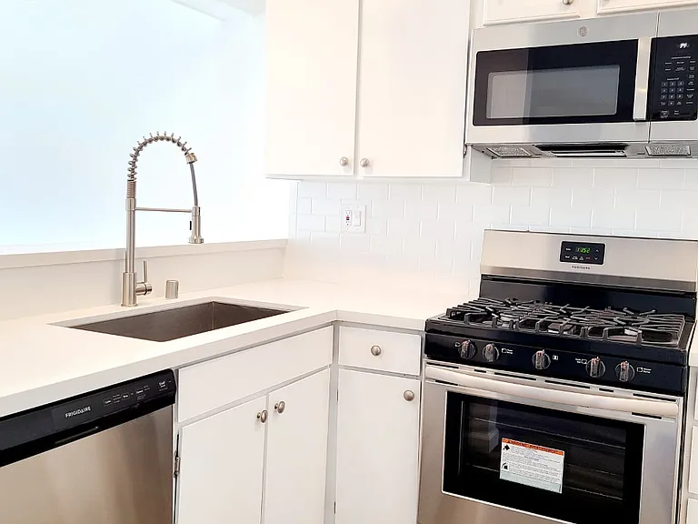 Annandale Terrace Apartments — Photo 6