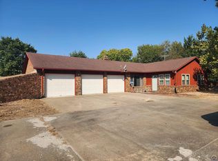 7654 SE 45th St, Tecumseh, KS 66542