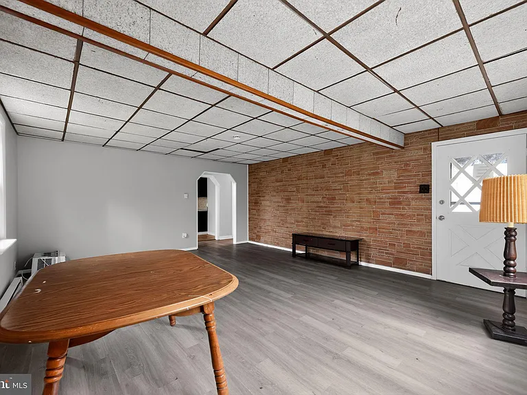 4225 Walsh Ave — Photo 7