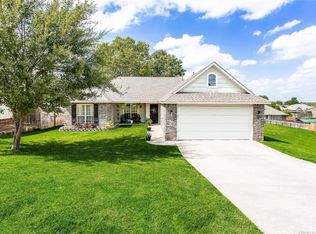 304 E Seattle St N, Broken Arrow, OK 74012