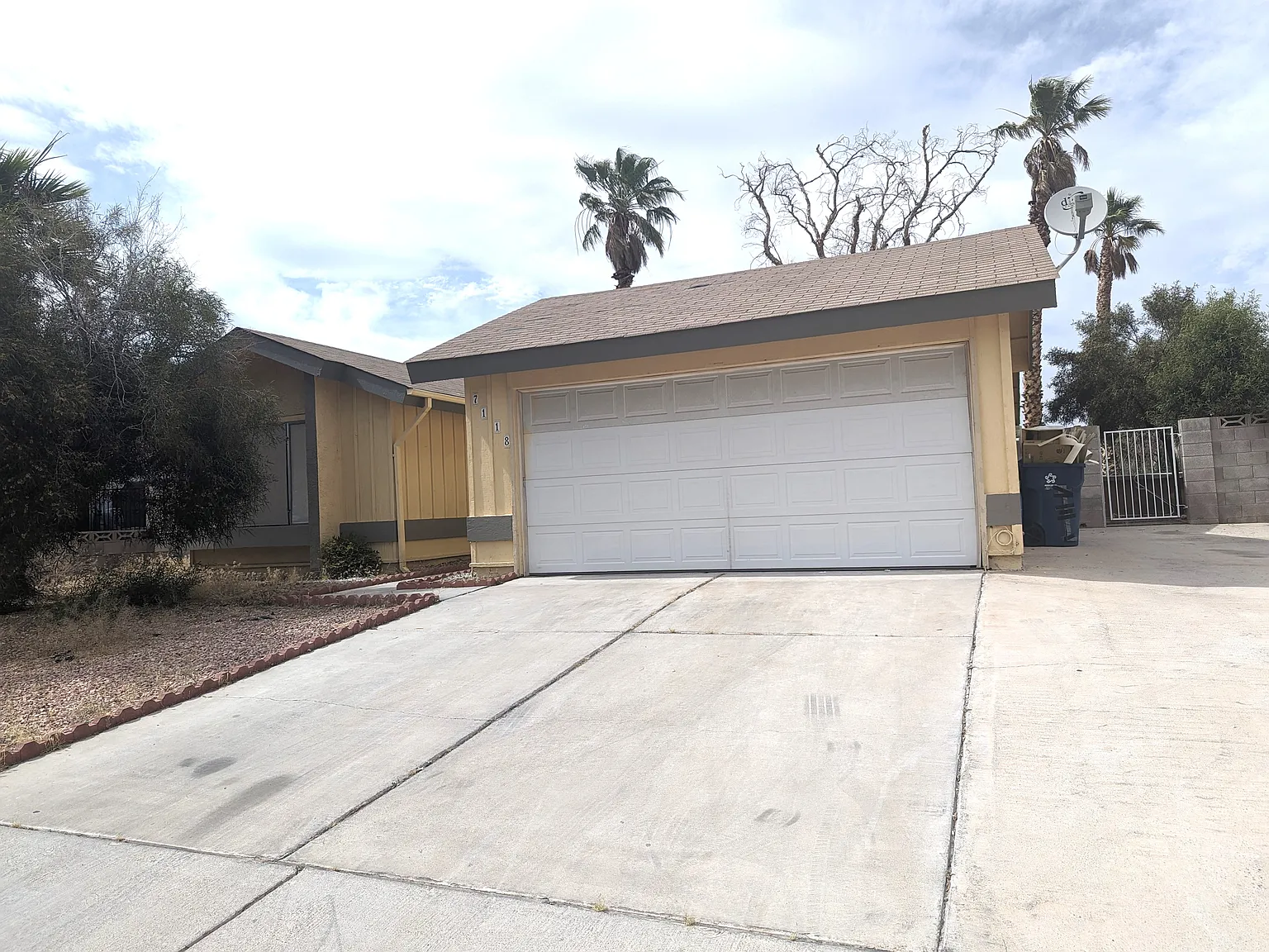 3 bed, 1280 sqft, $1,900 — Photo 2