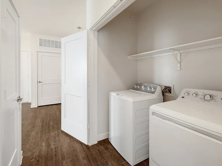 In-unit Washer & Dryer