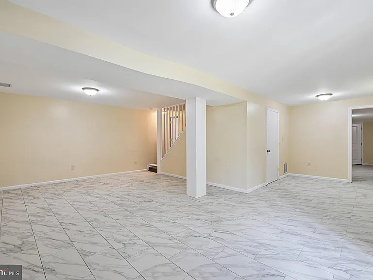 8805 Bolero Ct — Photo 46