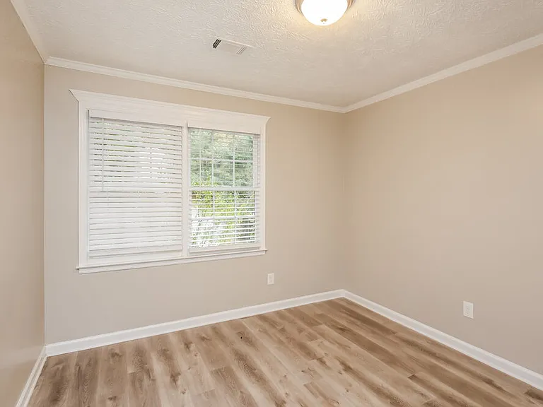 3881 Wintergreen Ct — Photo 17