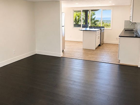 5th image of 2459 E Catalina Dr